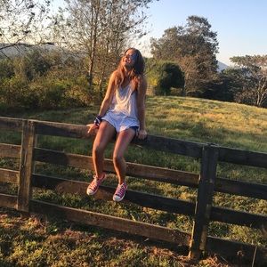 Meet your Posher, Leah